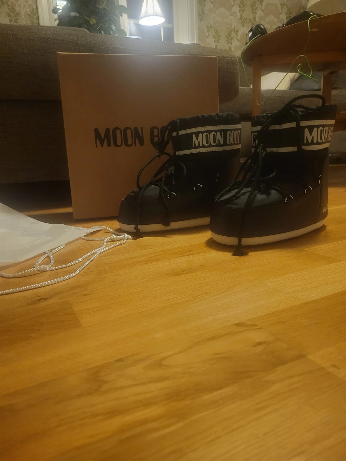 Svarta Moon Boot snow boots