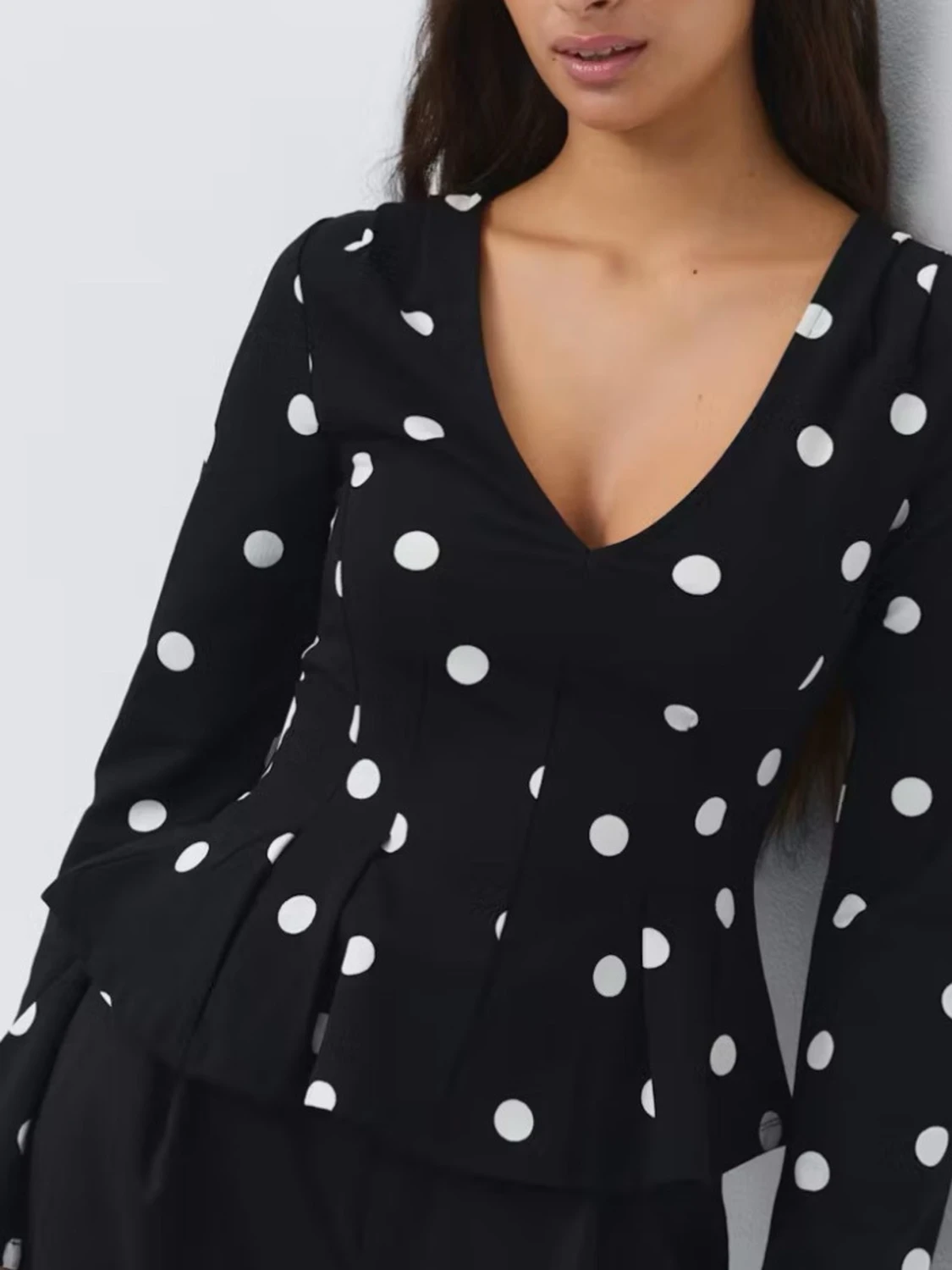 Prickig pleplum topp - 1