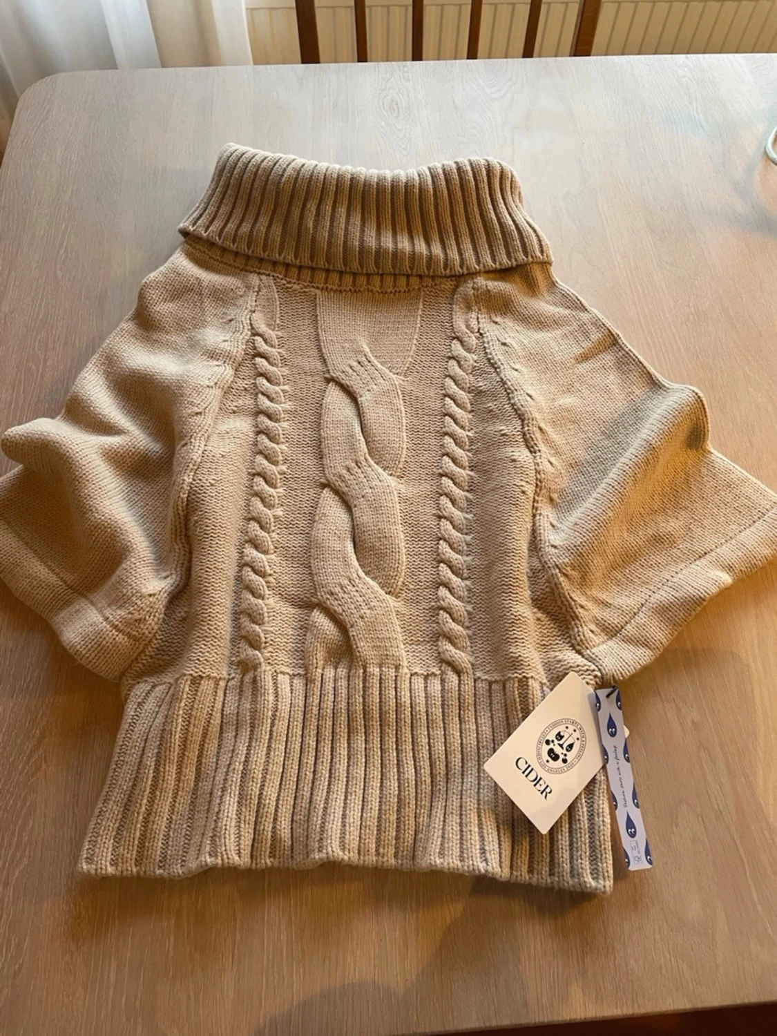 Stickad tröja från cider - 1