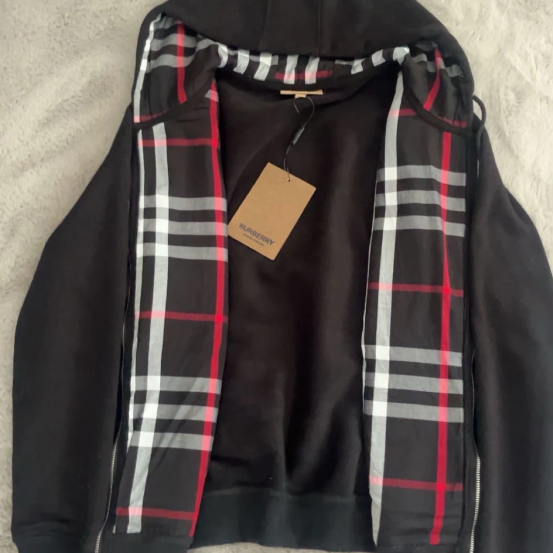 Svart Burberry hoodie med dragkedja - 1