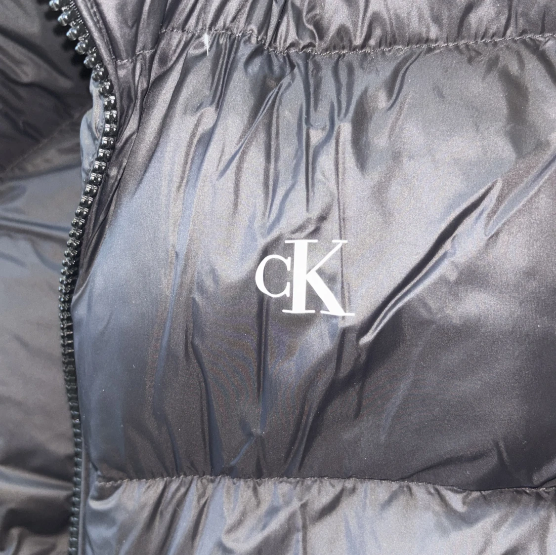 Svart dunjacka från Calvin Klein - 3