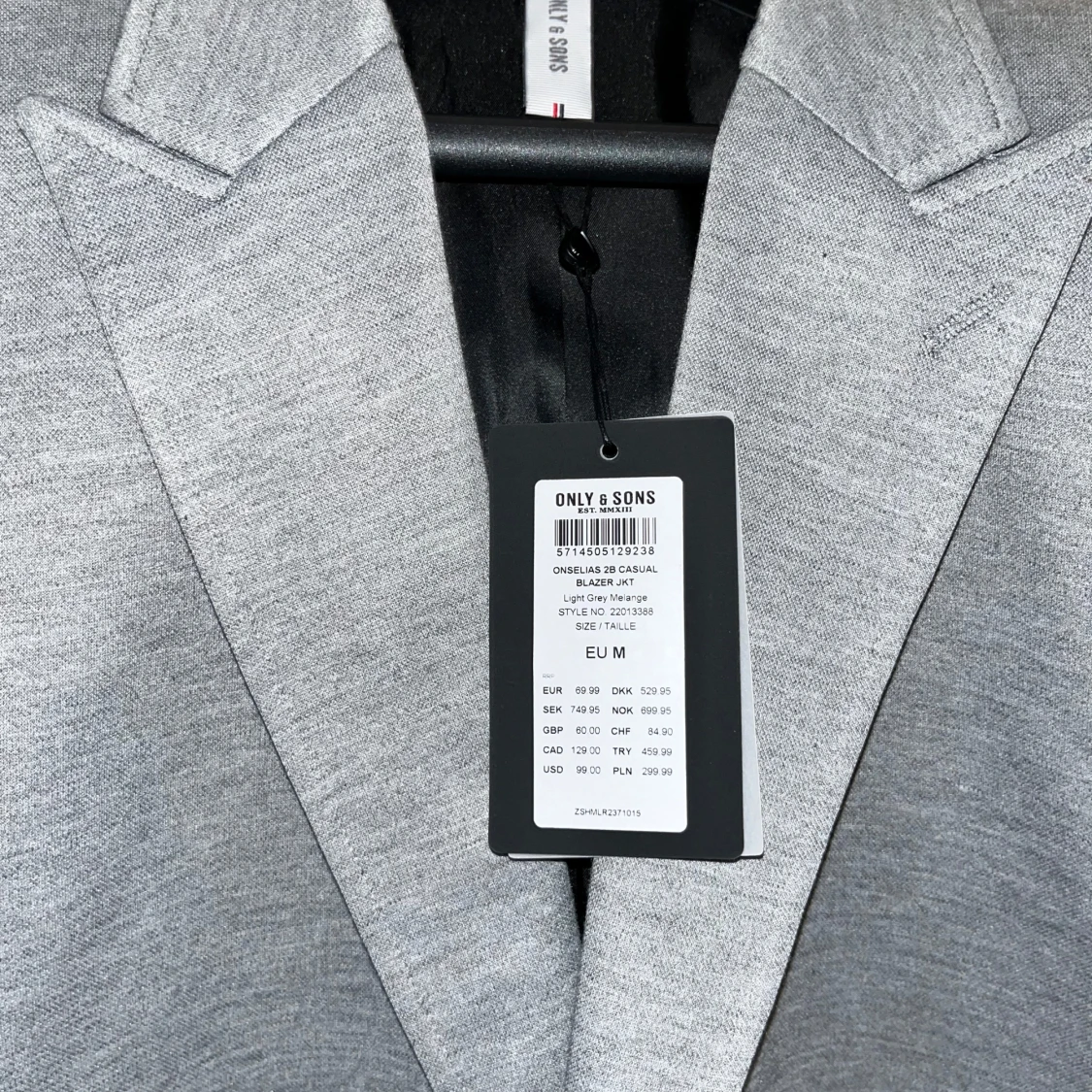 Ljusgrå kavaj från Only & Sons, M - 2