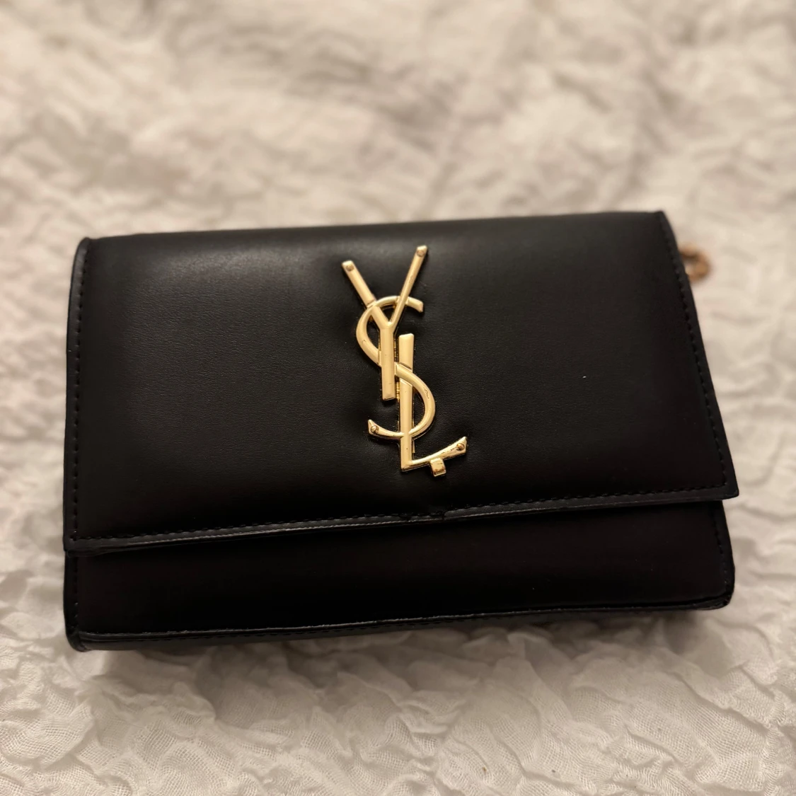 Svart axelväska i skinn