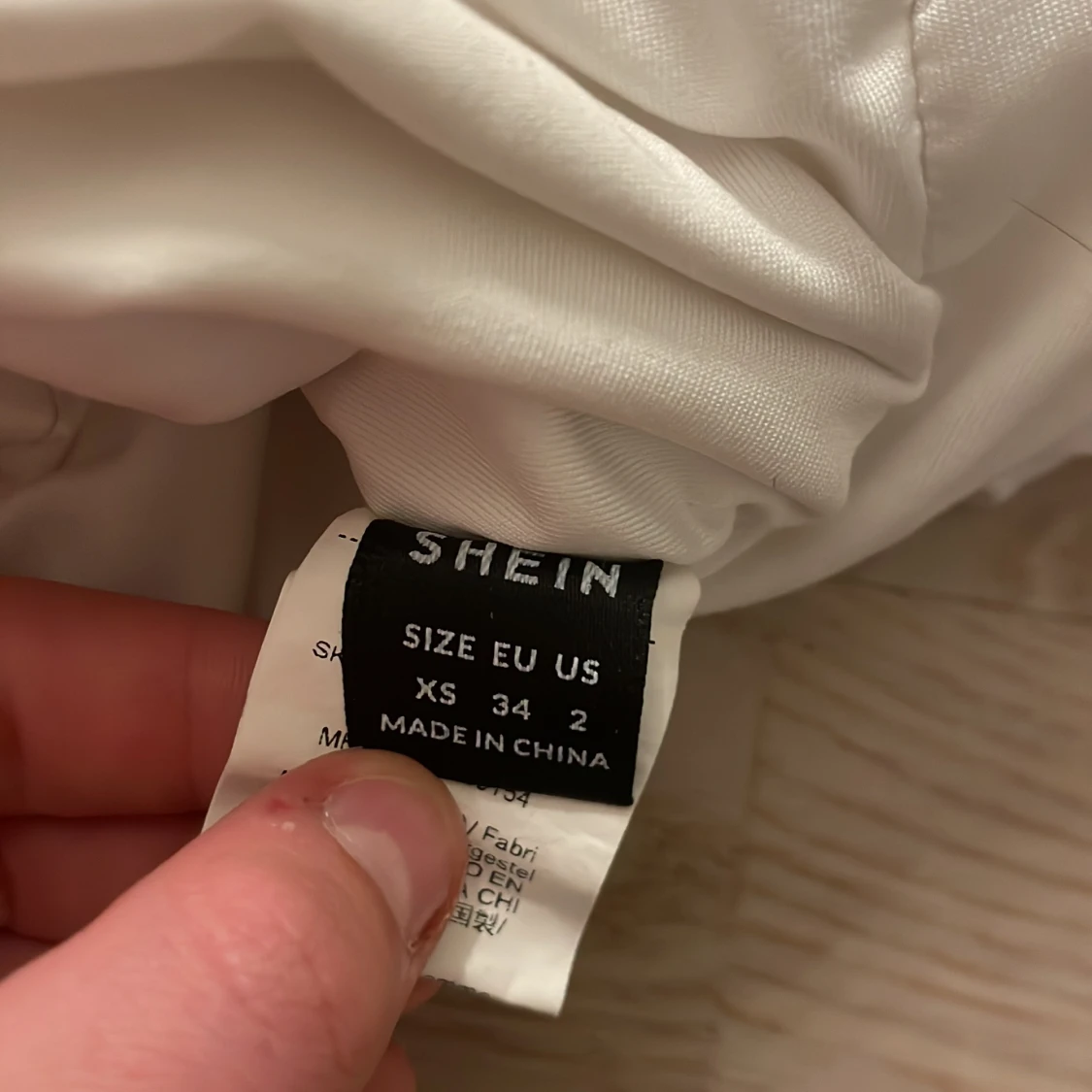 Vit omlott linnetopp från SHEIN - 1