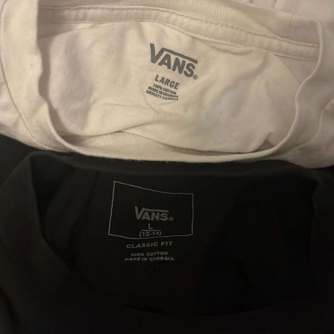 Vans t-shirt i svart och vit - 4