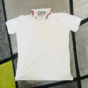 GG piqué - Använd 1-2 gånger matchar inte min stil. Skickar paketet samma dag.