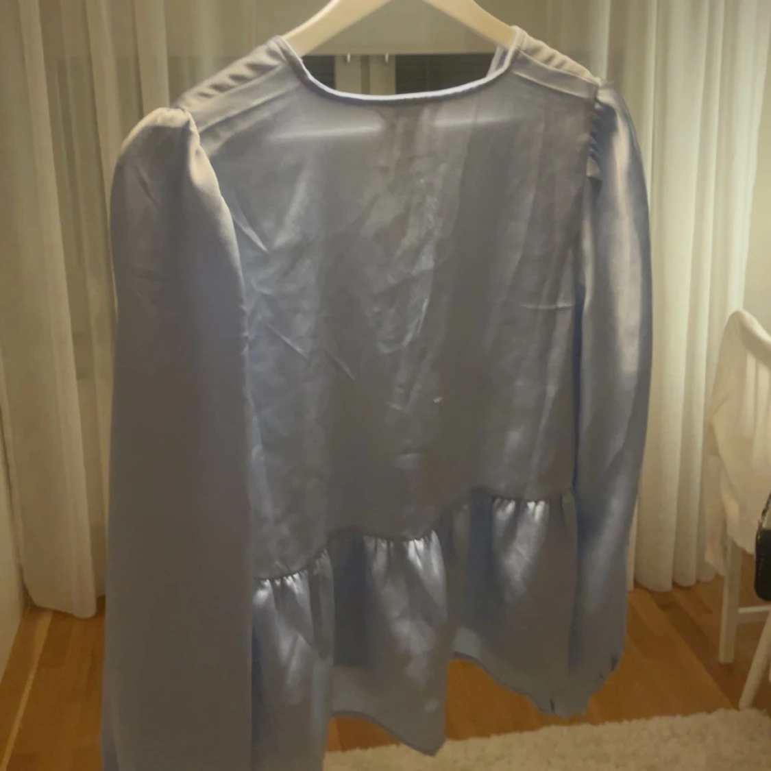 Ljusblå blus  - 1