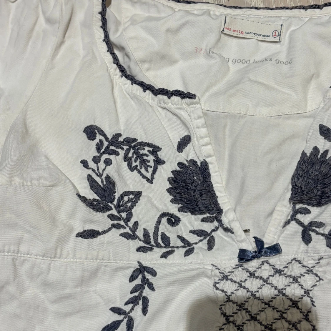 Vit blus med broderi från Odd Molly - 2