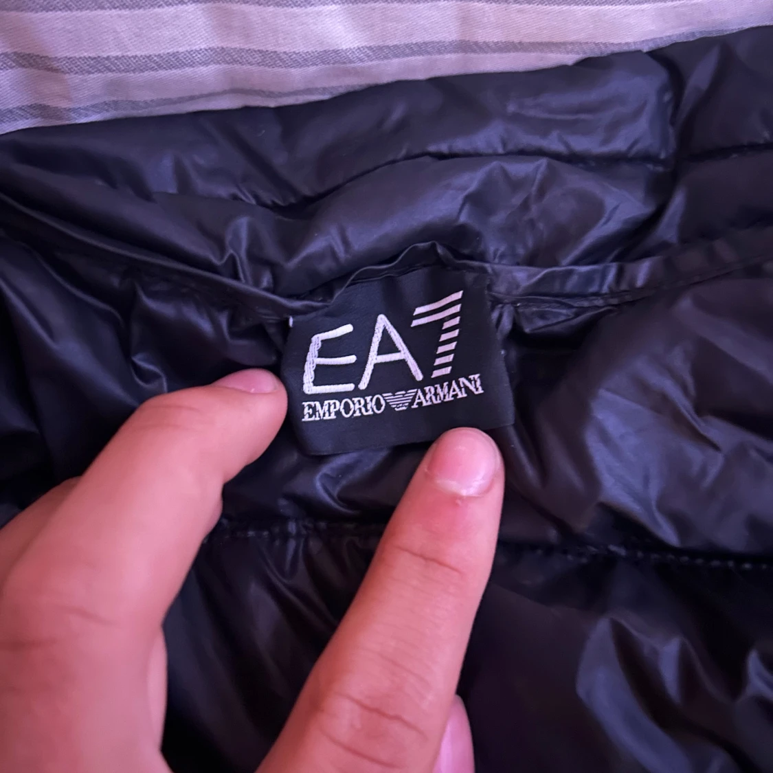 Svart dunväst från EA7 Emporio Armani - 2