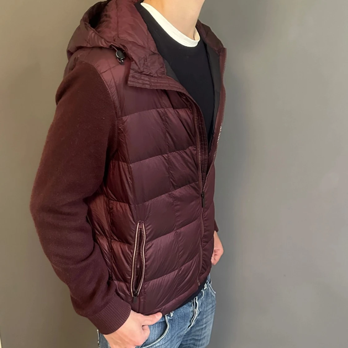 Vinröd pufferjacka från Massimo Dutti - 1