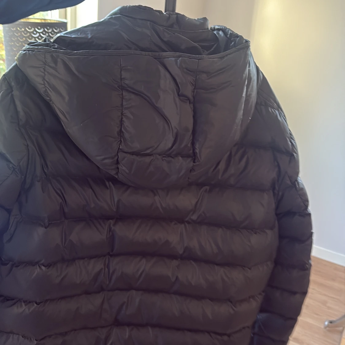 Svart pufferjacka från Bvaldi, M - 3