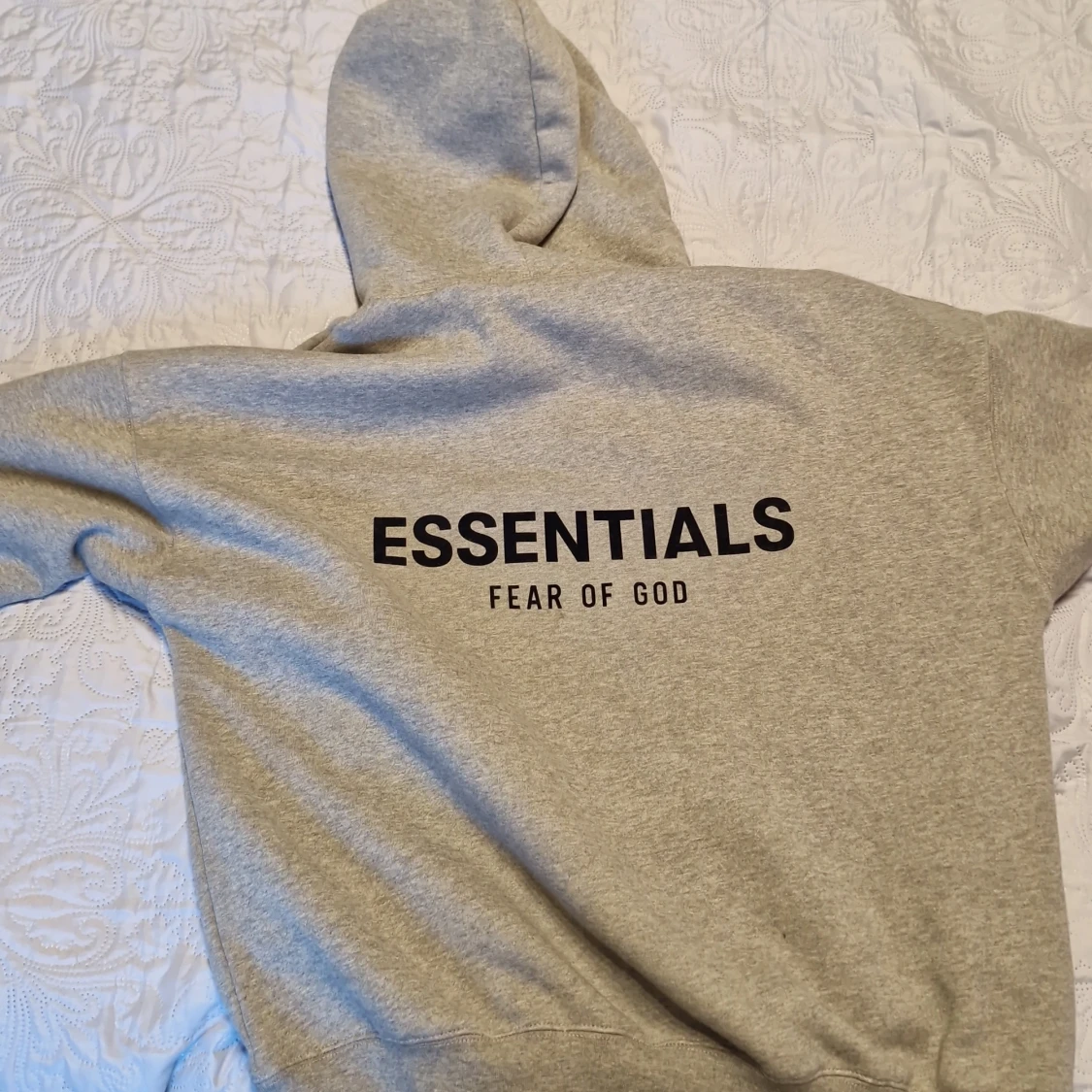 Grå Essentials Fear of God hoodie - 1