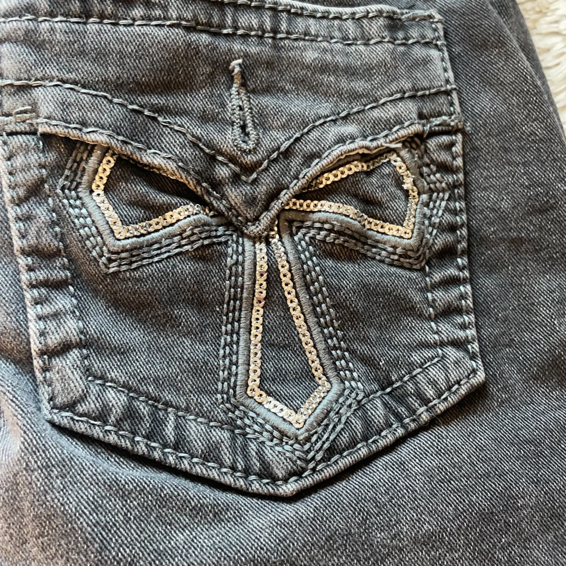 Svarta bootcut jeans Gina Tricot 158 - 1