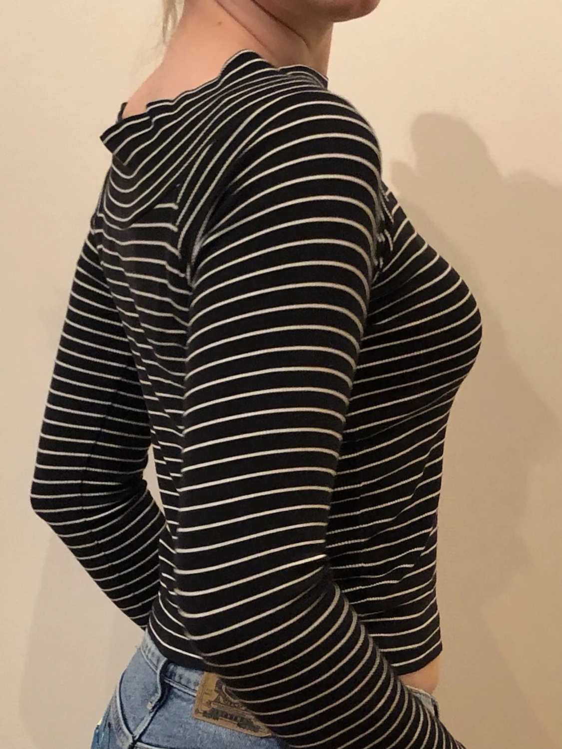 Svartvit randig långärmad topp - 2