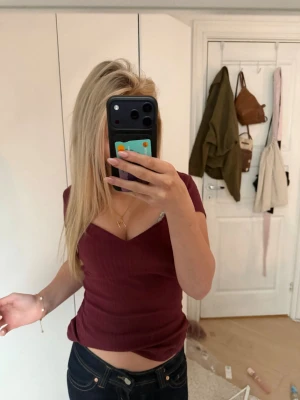 Supersnygg topp - Jätte fin topp från Anna field, använd ett fåtal gånger 