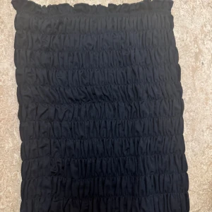 Svart topp från bikbok  - Svart topp från bikbok, storlek xs men stretchig material