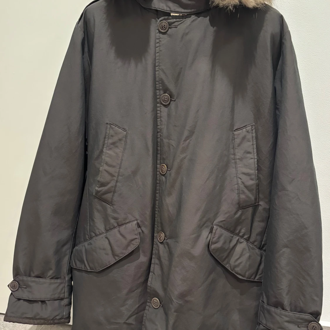 Svart parkajacka från Woolrich