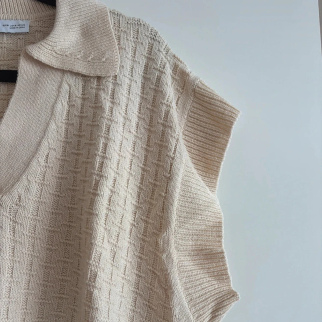 Beige stickad topp från Zara - 2