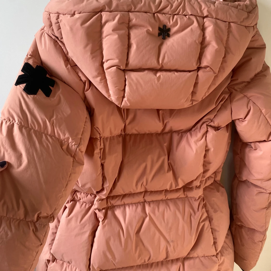 Rosa pufferjacka från Áhkká, strl 34 - 1