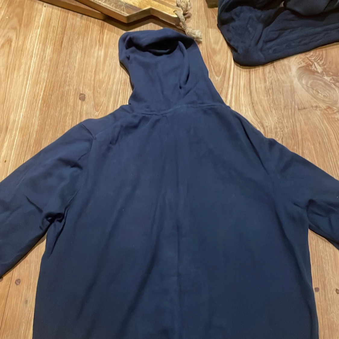 Mörkblå hoodie från Grunt med dragkedja - 1