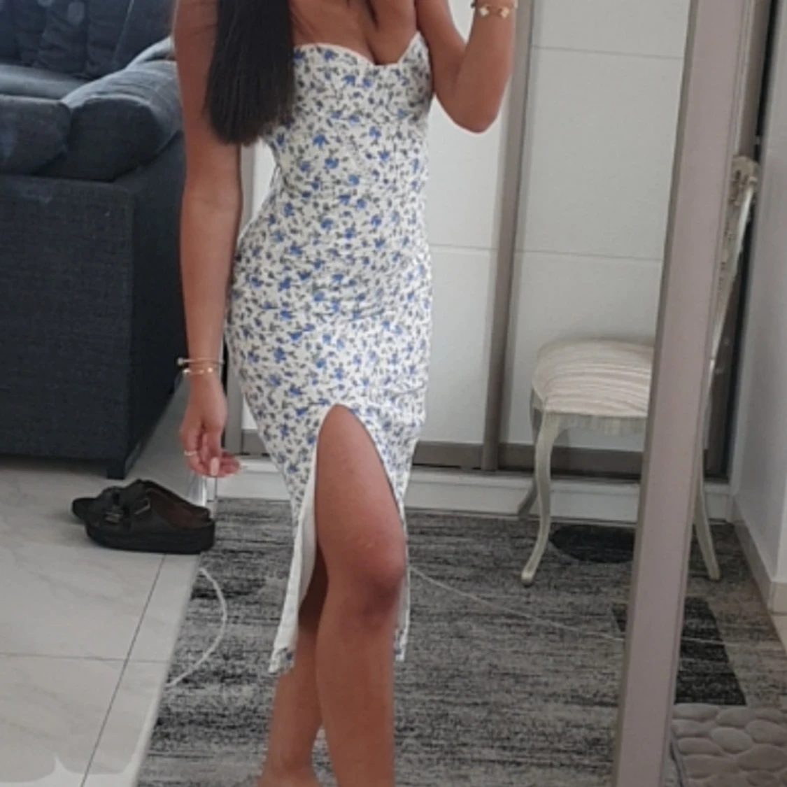 Blommig långklänning med slits - 1