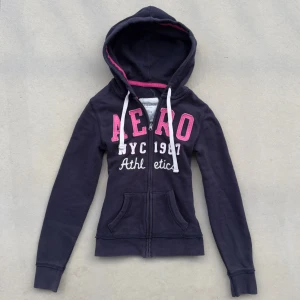 2000s aeropostale zip up hoodie - perfekt 2000-tals zip up hoodie 🩷priset är inte förhandlingsbart 