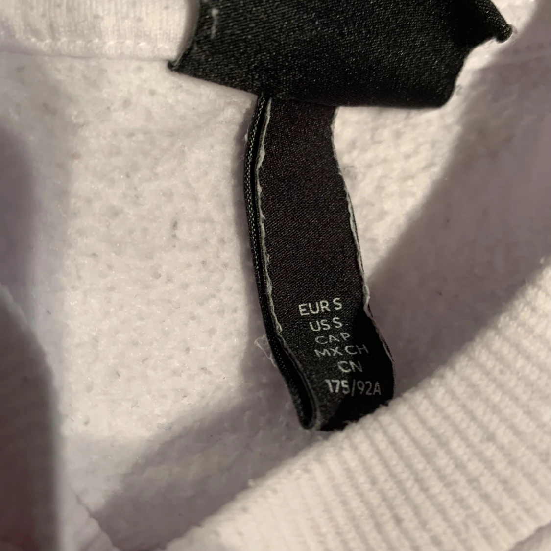 Vit sweatshirt i bomull, strl S - 2