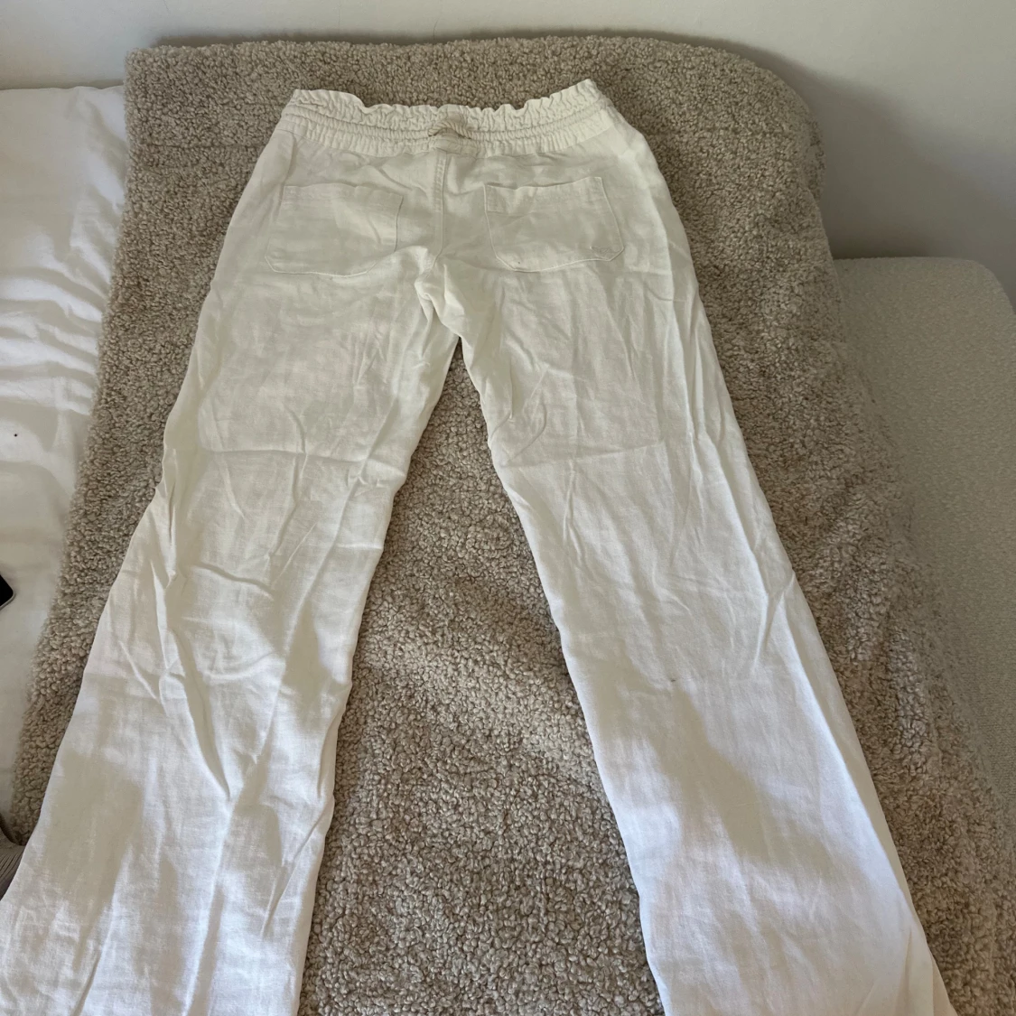 Vita linnebyxor från Roxy med snörning - 1