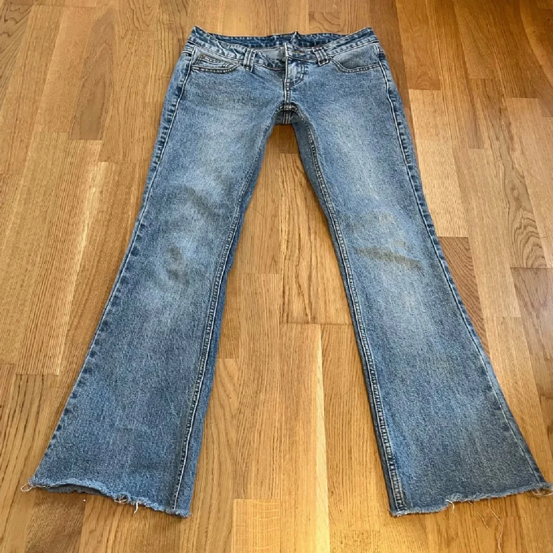 Lågmidjade bootcut jeans  - 1