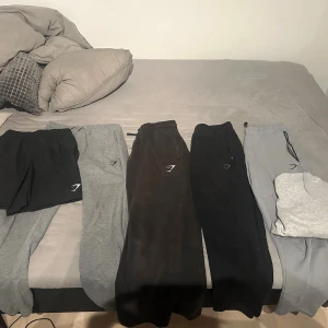 Buda på valfria Gymshark kläder - Buda på valfritt plagg. Vid frågor så kan ni gärna höra av er!