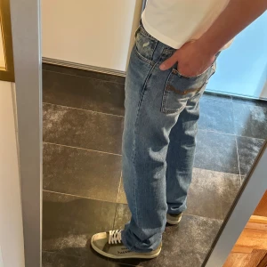  Nudie Jeans, W32 L36 Average Joe - Bra skick. 