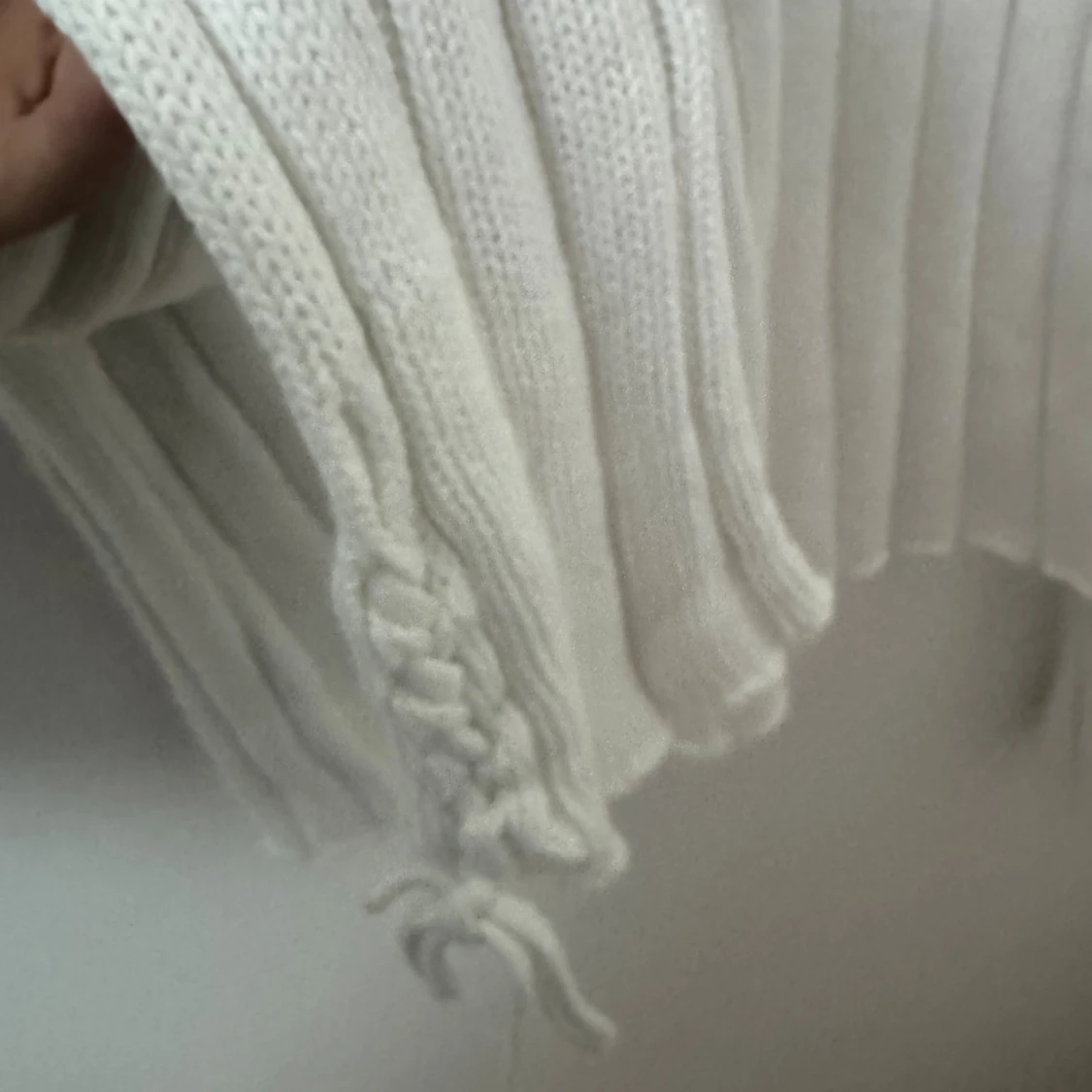 Vit ribbad stickad tröja Lindex S - 3