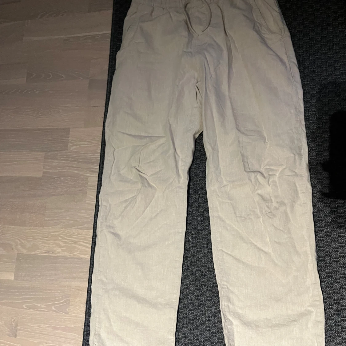 Beiga linnebyxor från Kappahl