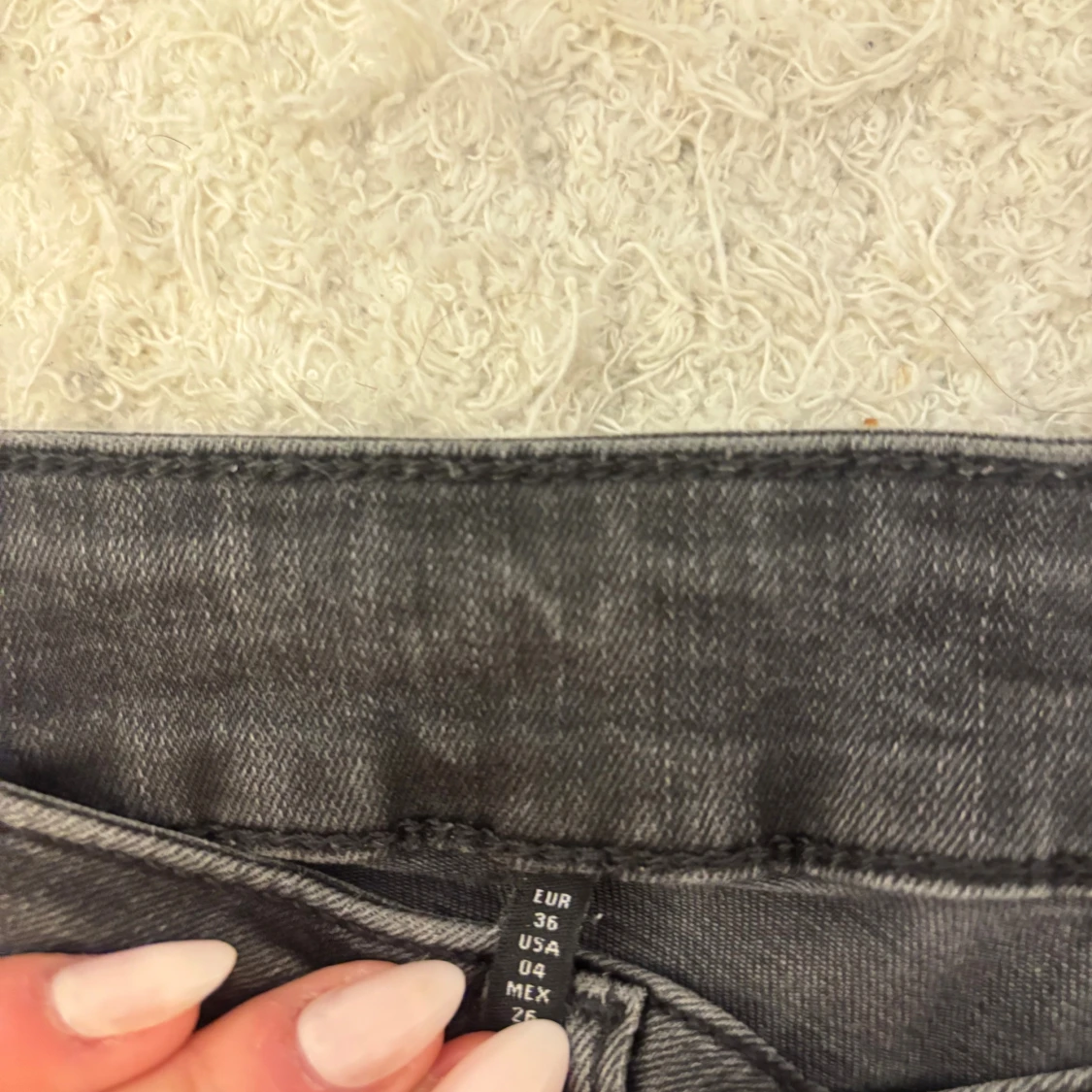 Svarta bootcut jeans från Zara Woman - 4