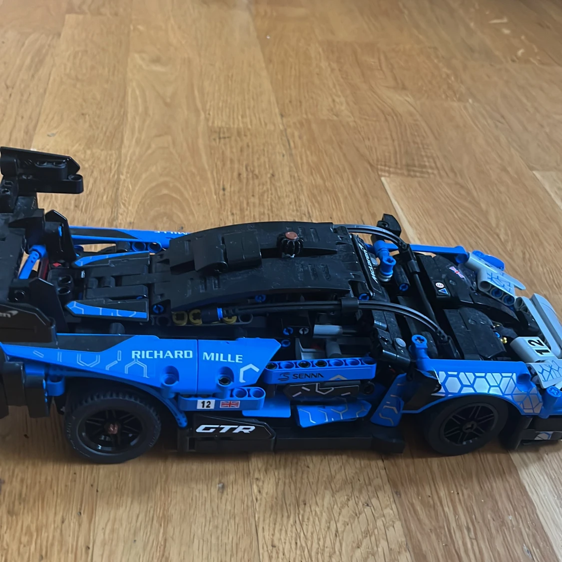 LEGO Technic McLaren Senna GTR - 1