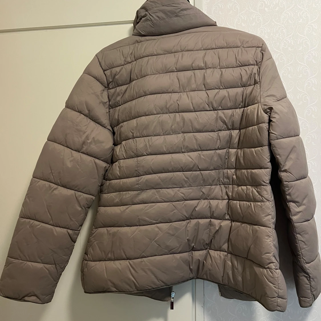 Beige pufferjacka från Flash Woman - 1