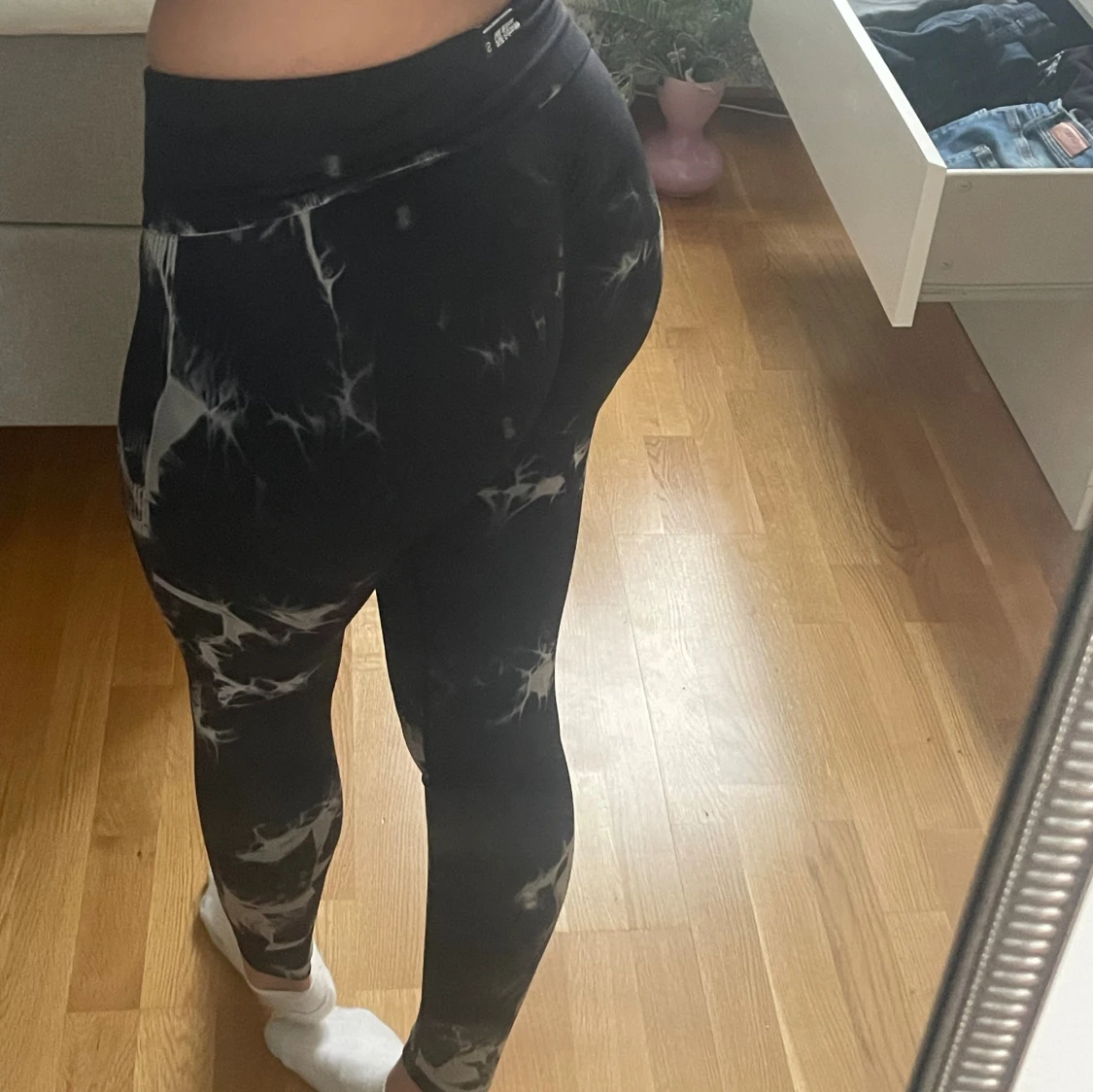 Svarta träningsbyxor  - 1