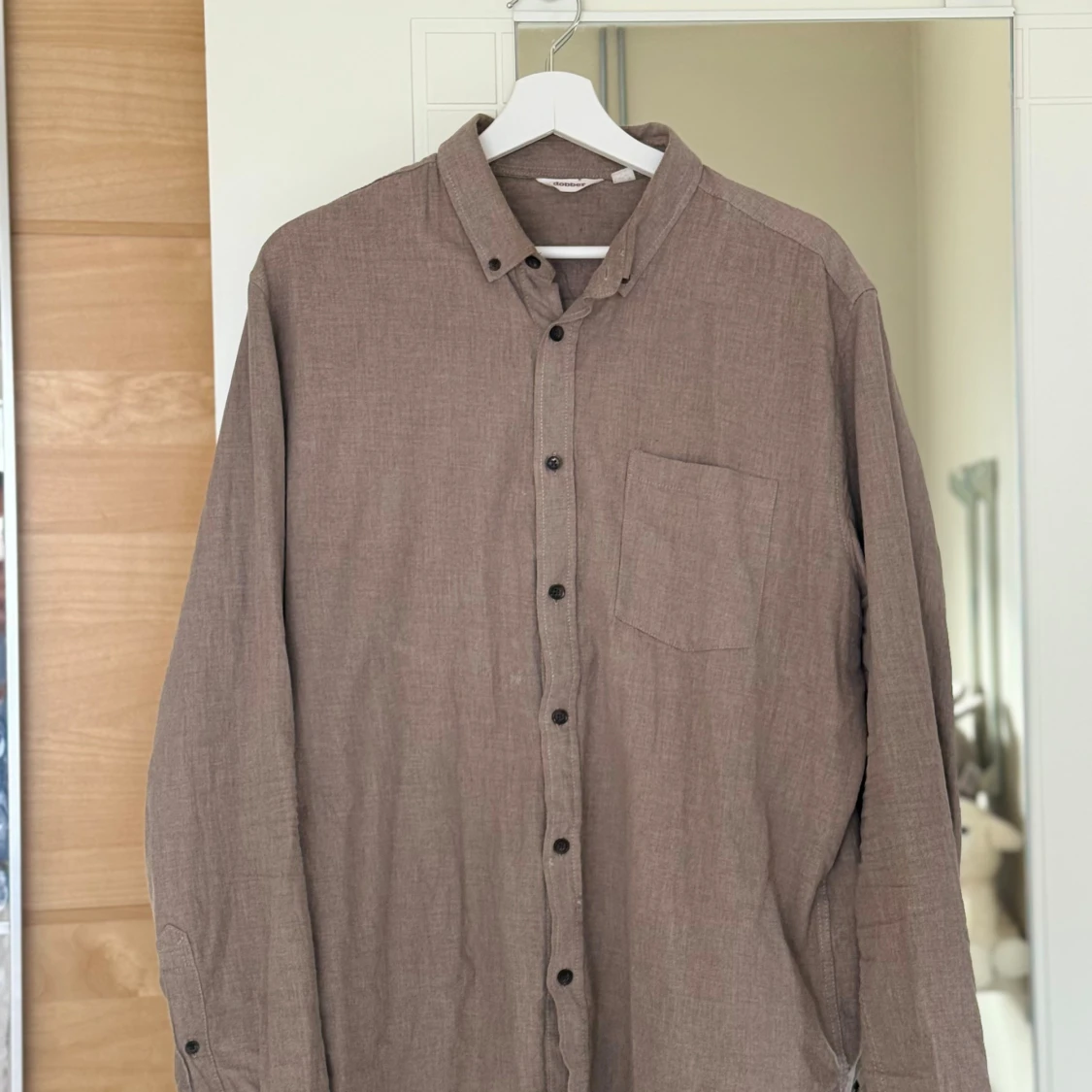 Brun långärmad skjorta i bomull - 1