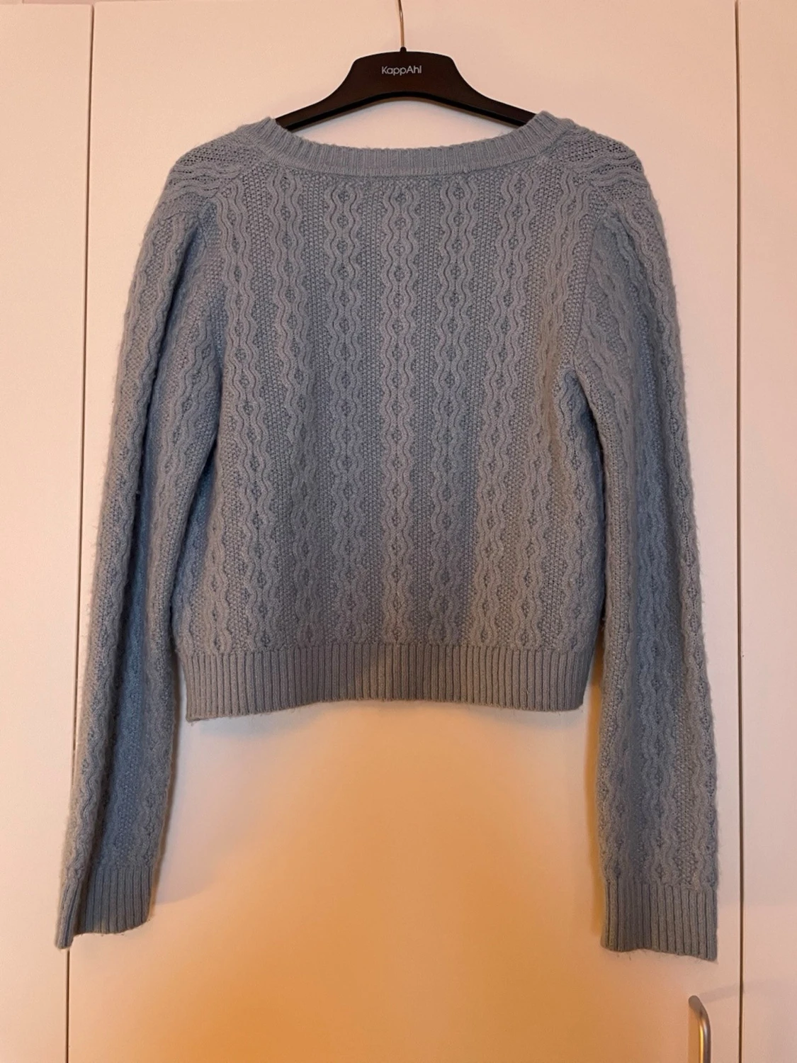 Ljusblå stickad kofta från Mango (M) - 1