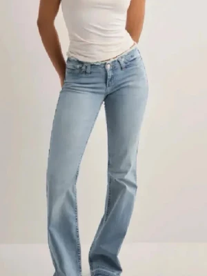 Nelly low waist jeans - Använder inte så de är i väldigt bra skick!