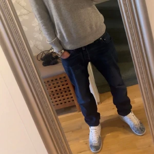 Jacob Cohen jeans  - Jeans från Jacob Cohen i storlek 33. 