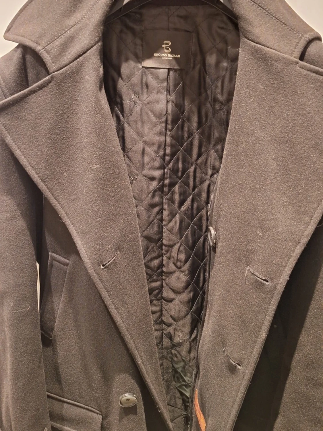 Svart skepparkavaj från Bruuns Bazaar - 2