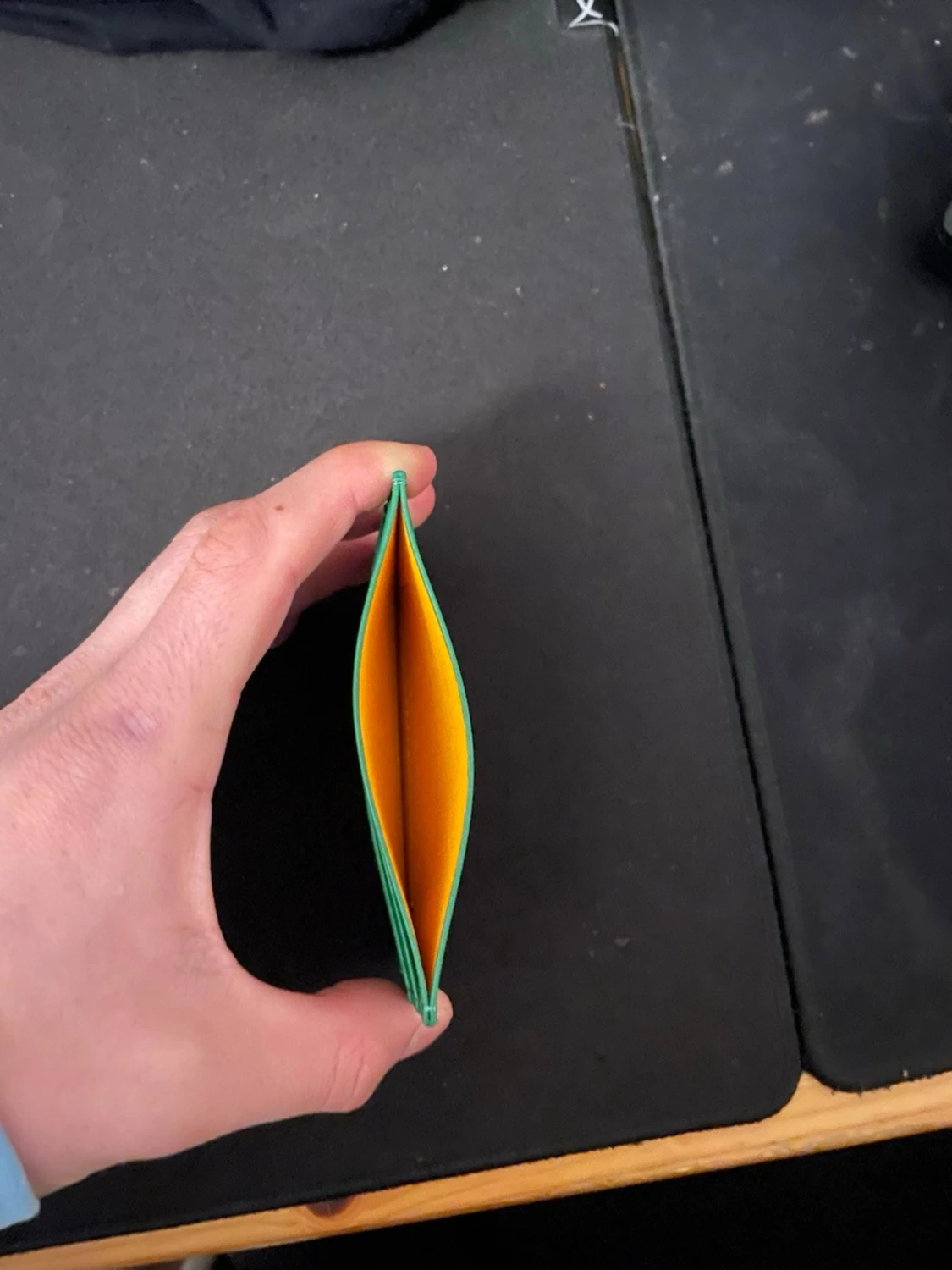 Grön g plånbok  - 1