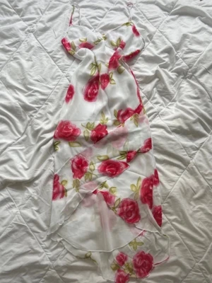 Vintage klänning  - Supersnygg sommar vintage klänning 🌷🌸🌺