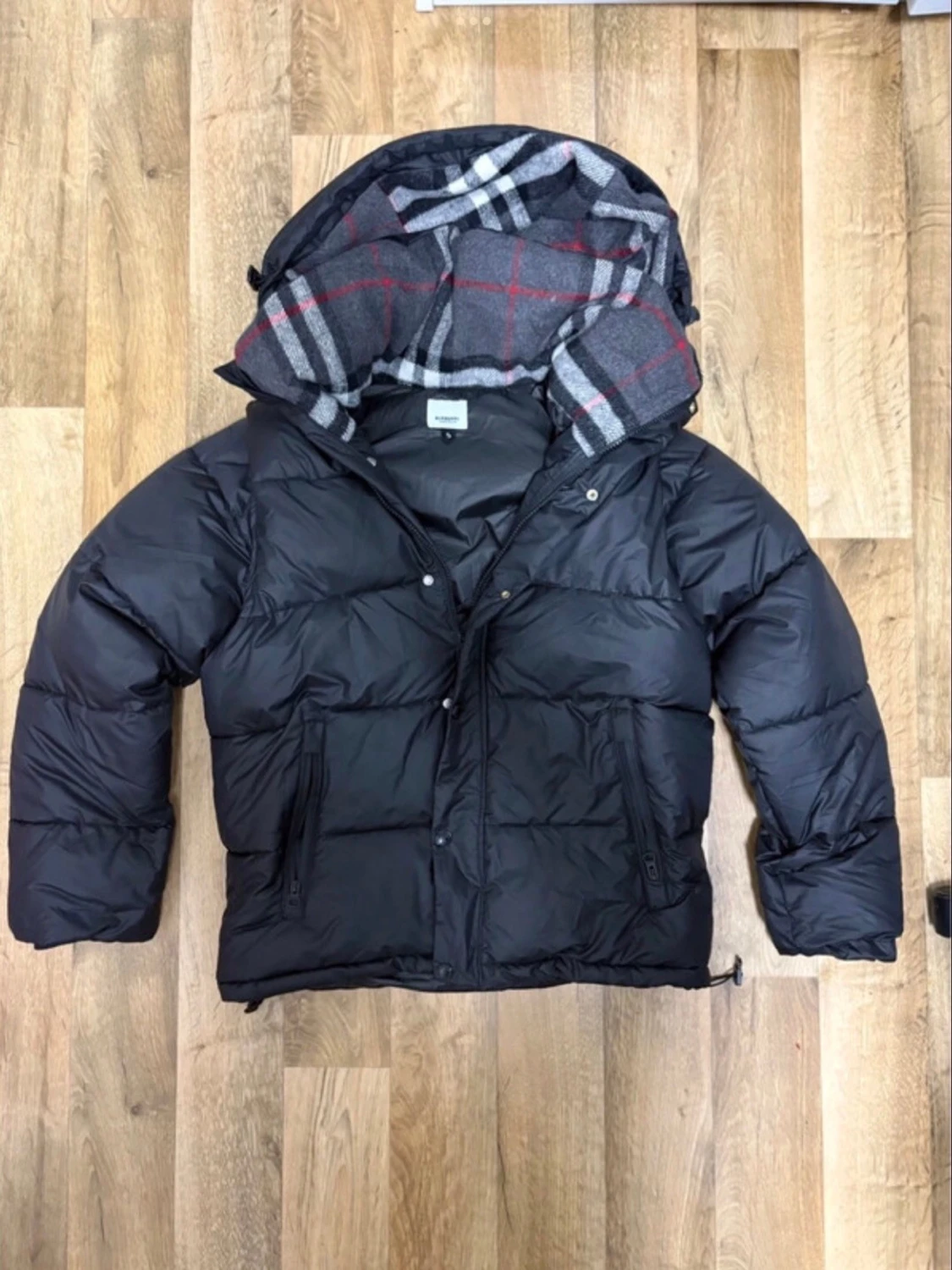 Svart Burberry jacka med avtagbara ärmar