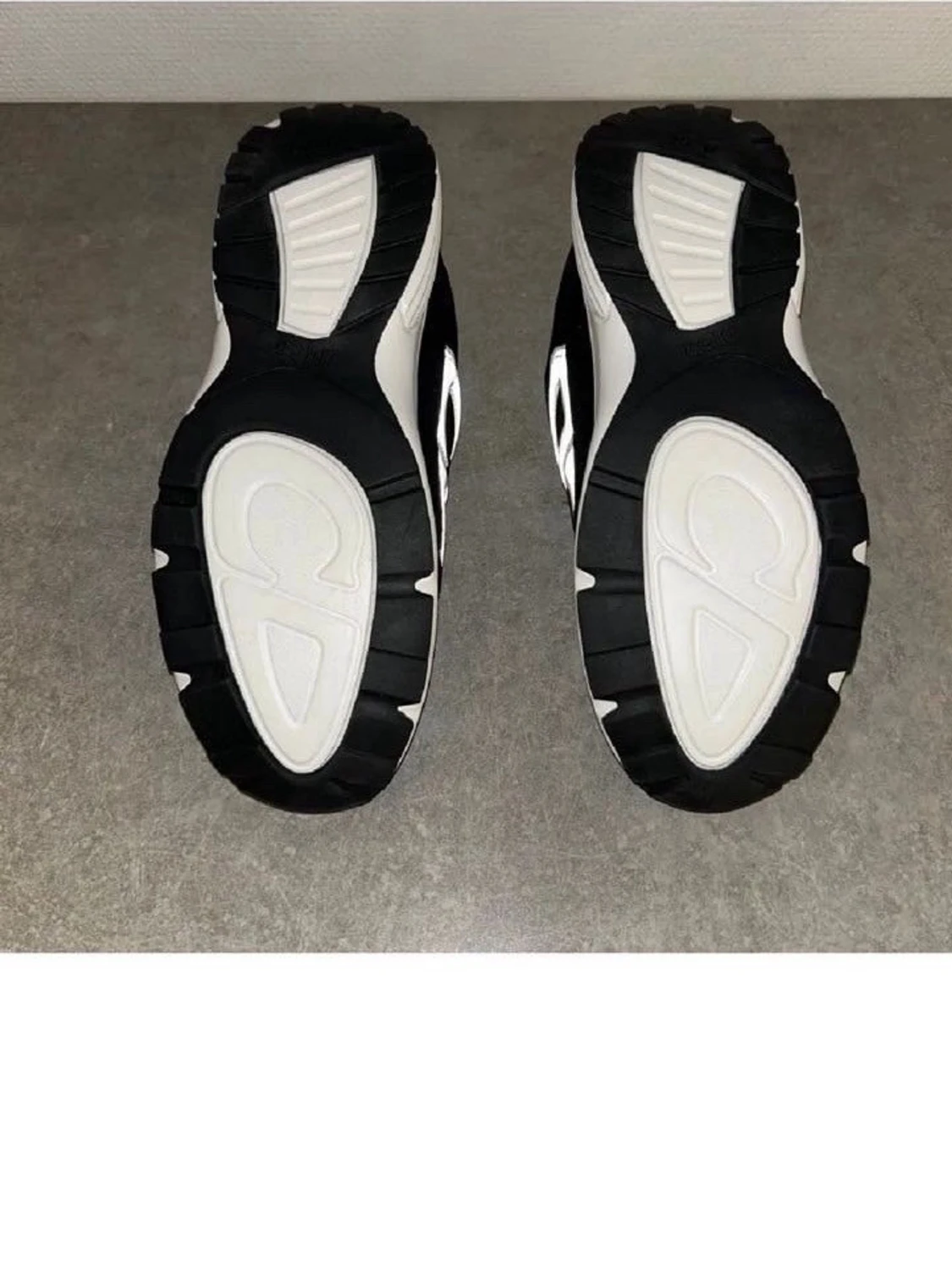 Dior B30 svarta sneakers med vit logga - 3