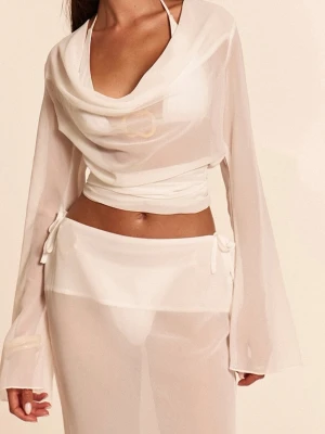 Vit strand sett - Säljer en vit transparent strand sett. Överdel:M underdel:S, lapparna är kvar!!