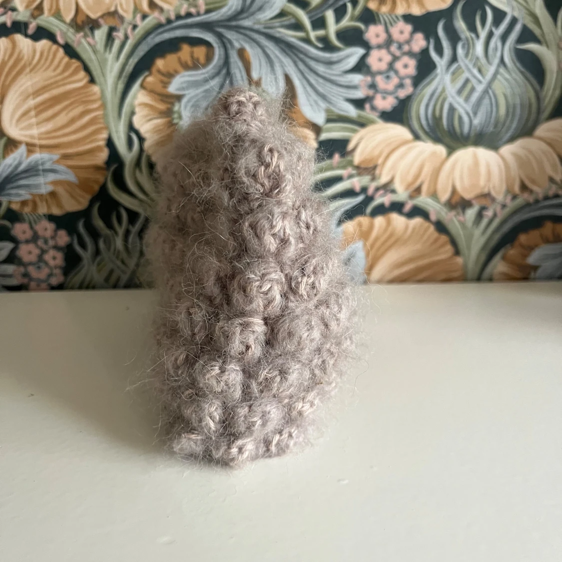 Beige stickad kuvertväska - 3