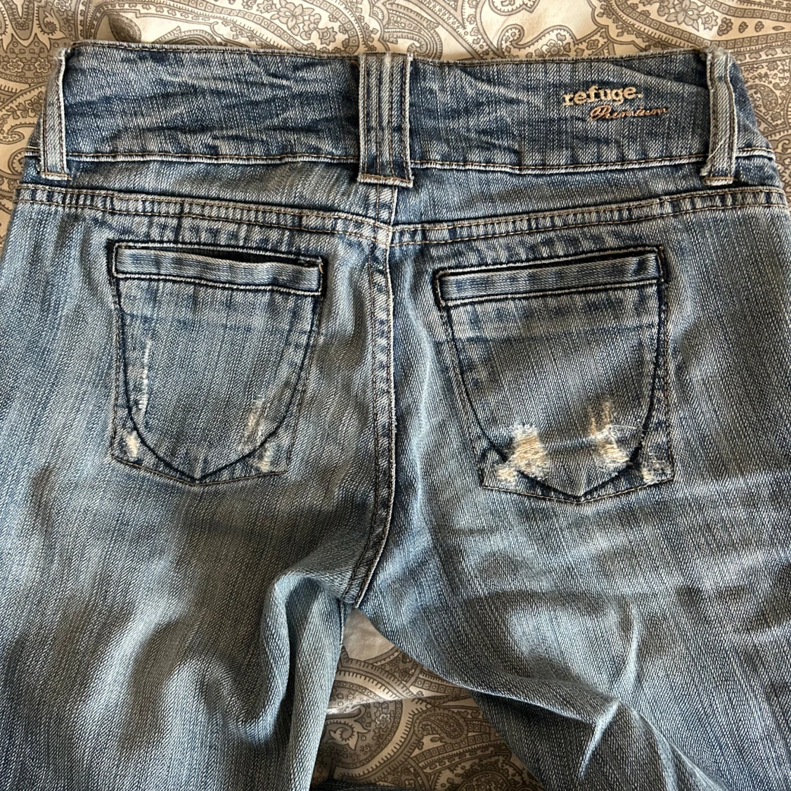 Lågmidjade blå bootcut jeans 💞 - 3