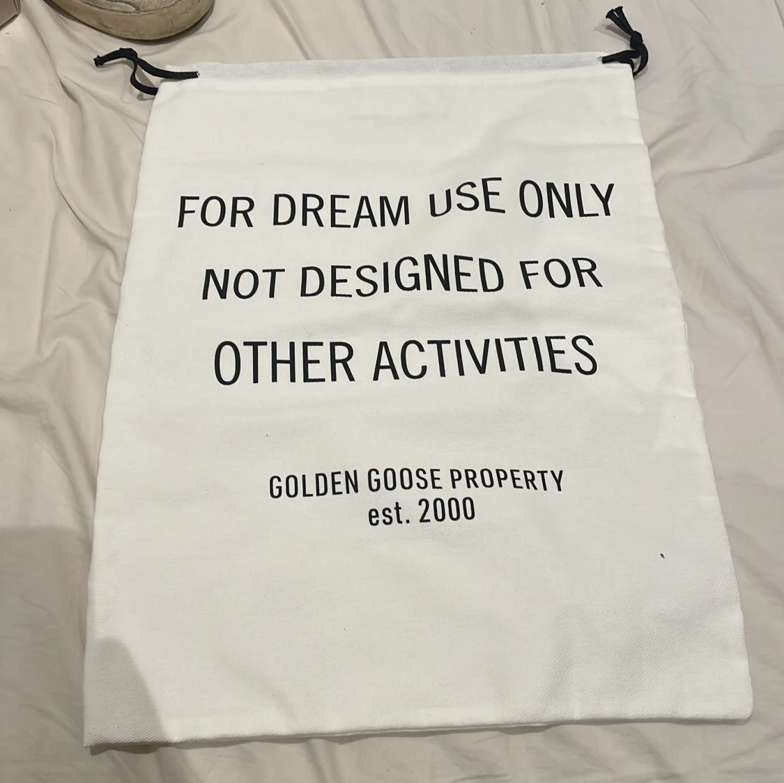 Golden Goose vita sneakers med blå stjärna - 2